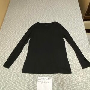 No Boundaries black long sleeve T-Shirt in XL(15-17) youth. SKU-A698